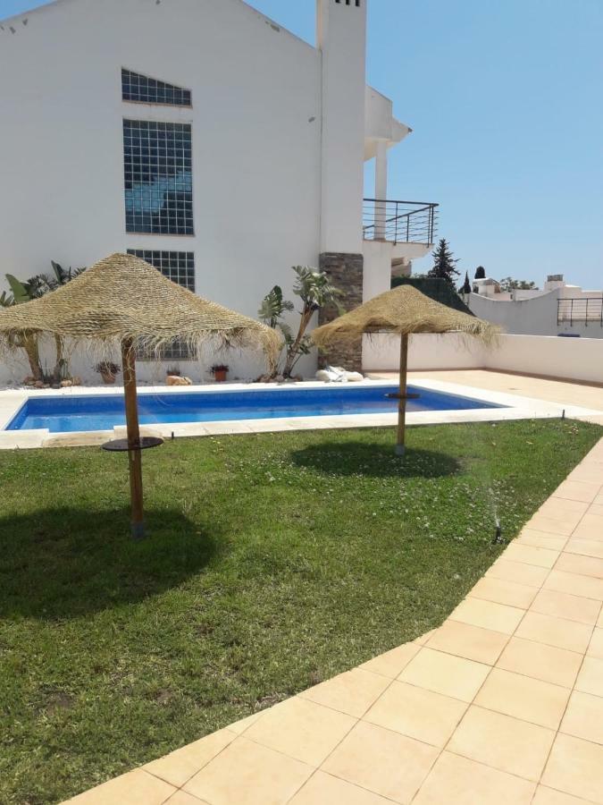 168 négyzetméteres, 2 hálószobás Apartman 3 fürdőszobával Torremuelle területén Benalmádena Kültér fotó